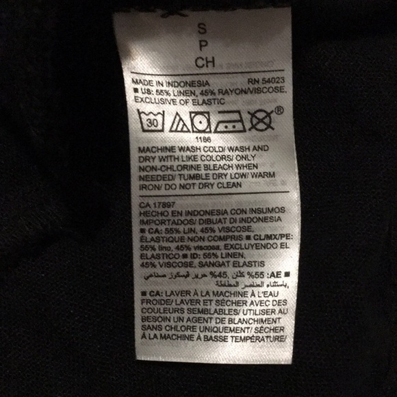 Old Navy NWOT  Off The Shoulder Romper - Picture 5 of 5